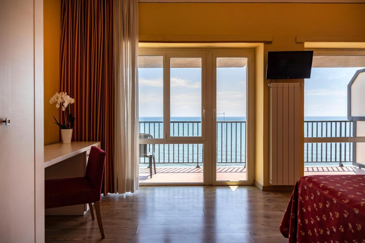 Hotel Villa Margherita Ladispoli Eksteriør bilde